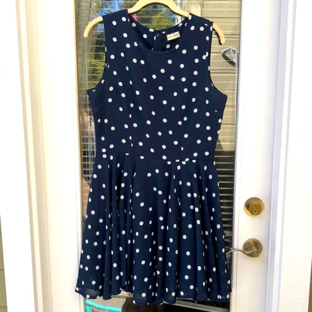 Madison Jules. Woman’s dress